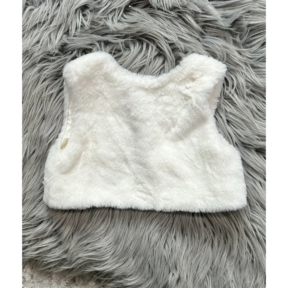 Children's Place Baby Girls White Faux Fur‎ Vest Size 3-6 Month